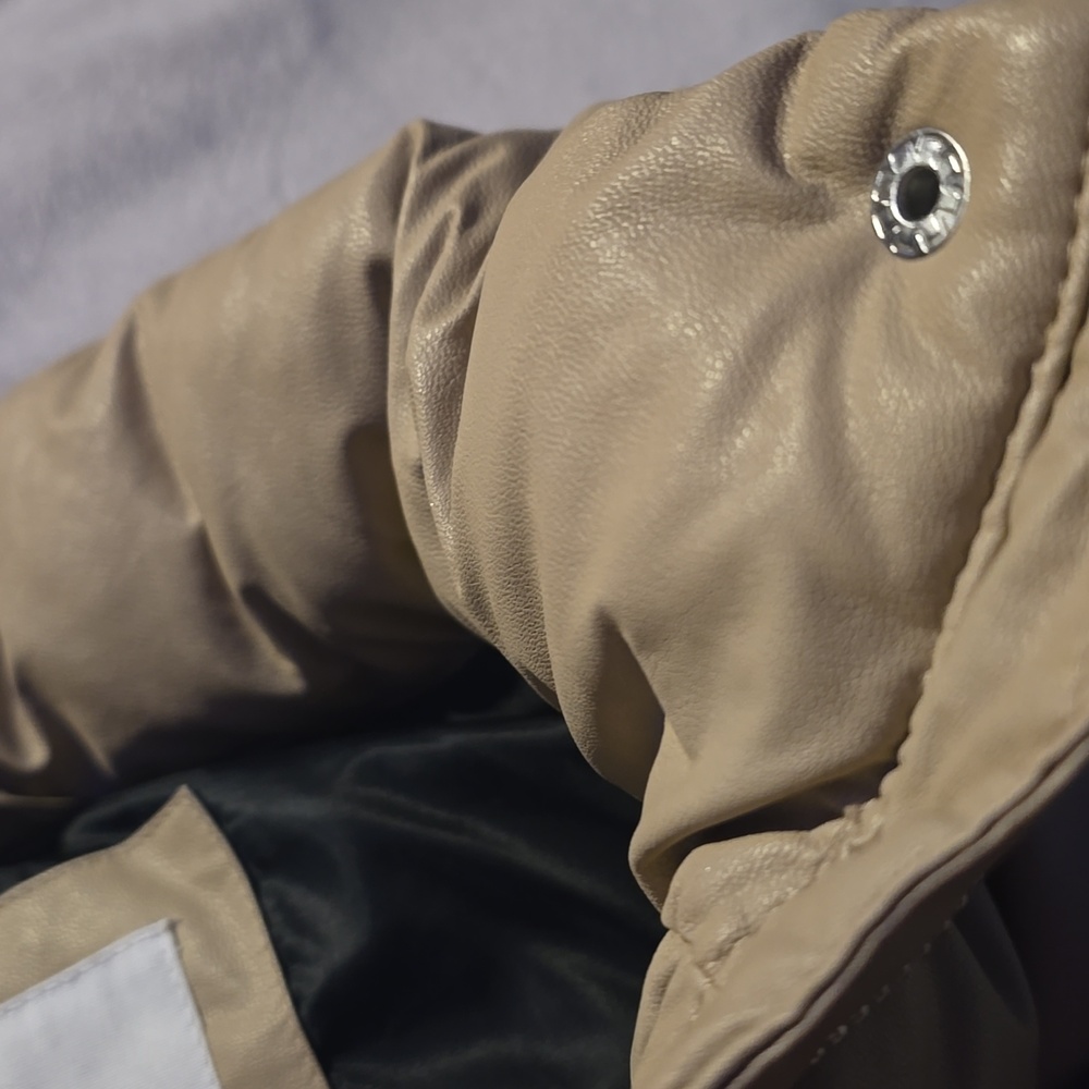 Tan Puffer Vest Steve Madden Like New Vegan leather - Picture 4 of 8
